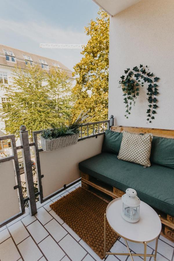 Traber Apartments Im Herzen Leipzigs Balkon Parkplatz المظهر الخارجي الصورة